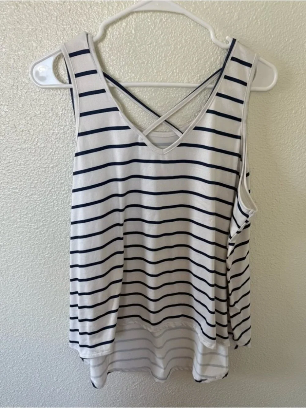 Tank Top Size XL⭐️💖 - Picture 2 of 2